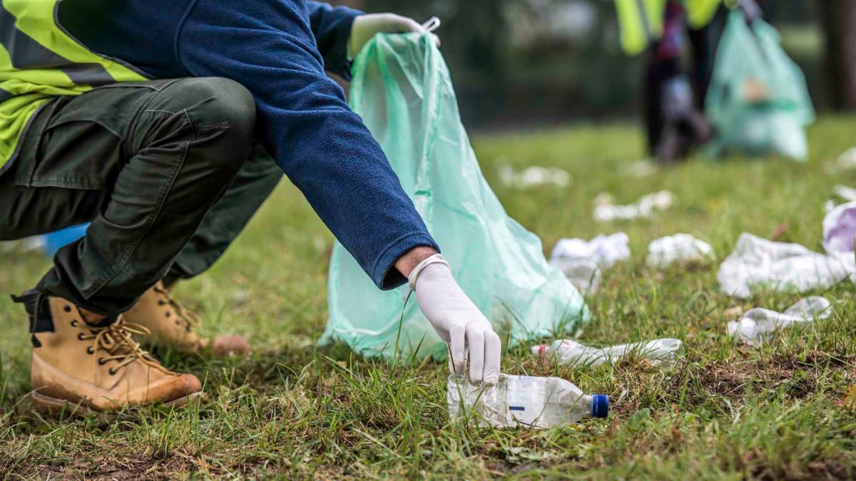 GinaHaggarty's tweet photo. What's Happening | City of San Mateo's Spring Cleanup Day &amp; Events Around the Bay https://t.co/rK1xUGLmlB https://t.co/ww9kxpJ2Bm