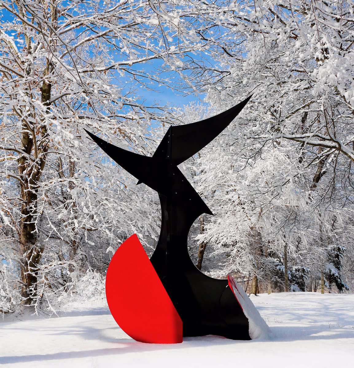 SculptorsGuild's tweet photo. Featuring the work of guild member Gilbert Boro, more on his website 
https://t.co/qlfRVLVszV https://t.co/lGXoEa9q9e