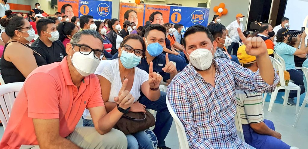 parischiquitoo's tweet image. Vuelve la esperanza @ligiacobo @CompaRafael #DanielCanarte  Presentes en el acto en #Mapasingue con la asambleista @marcelaguinaga #TodoTodito1️⃣ #ArauzRabascall @SurGenteGuayas