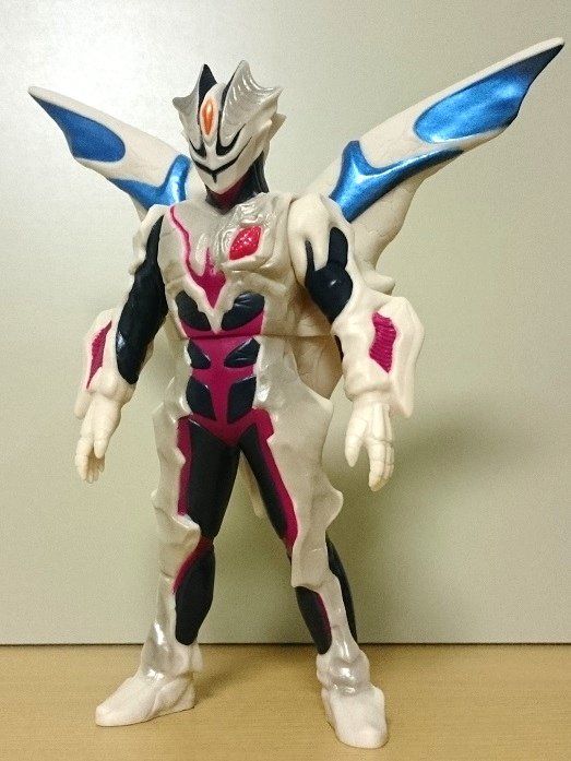 ট ইট র まなしな かつてウルトラマン列伝でのティガ再放送により キリエロイド が定番ソフビ化された快挙を我々は忘れてはならない ウルクロz ウルトラマンティガ