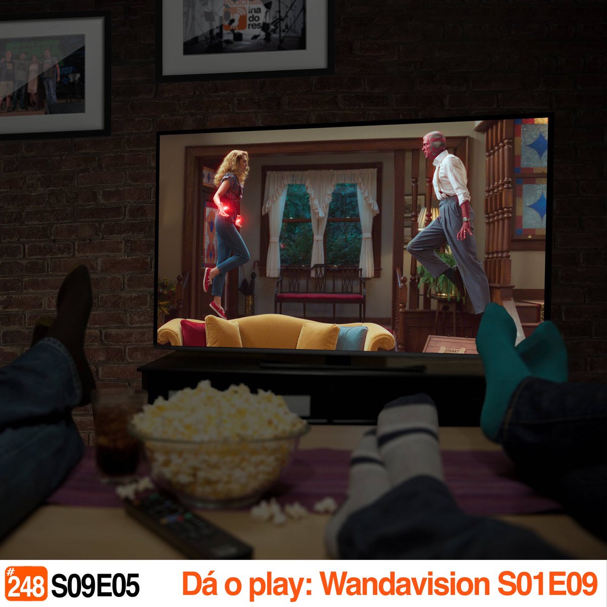 nadja_lirio_'s tweet photo. E o conteúdo aqui não para! Vem assistir o último episódio de #WandaVision com comentários nossos no #DaoPlay do @Podcrast 💜
https://t.co/oVqqMaFY0Z https://t.co/b8DJpzVBj1