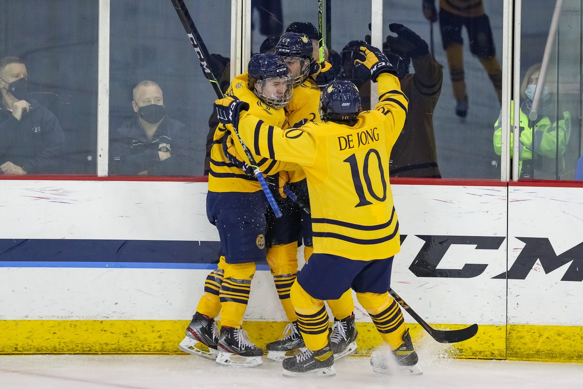Quinnipiac Men's Ice Hockey tweet media