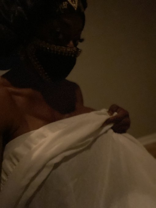 Lights on , Lights off !!! See what&rsquo;s under my sheet !!!             https://t.co/rdcD6U9542  #ebonydom<a href="/tag/fitness"class="tags"><span>#fitness</span></a><a href="/tag/bigboobs"class="tags"><span>#bigboobs</span></a><a href="/tag/massage"class="tags"><span>#massage</span></a><a href="/tag/ebonygoddess"class="tags"><span>#ebonygoddess</span></a><a href="/tag/bigclit"class="tags"><span>#bigclit</span></a>