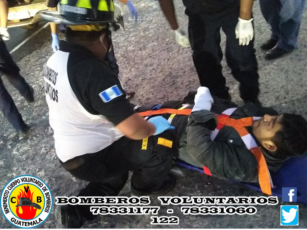 CVBSumpango's tweet photo. @CVBSumpango, en conjunto con CBMD Tejar, auxilia a motorista atropellado kilometro 47 ruta Interamericana, identificado como Felipe Tuquer de 35 años originario de San Pedro Sacatepéquez, presenta golpes y fracturas en el cuerpo. https://t.co/ndCSWt3fDr