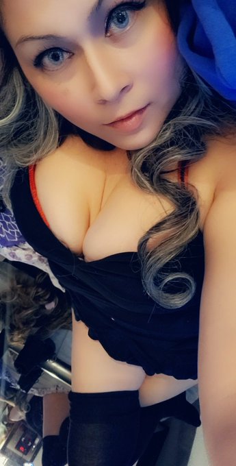 Dem eyes to tho... https://t.co/06Xl5LL88s