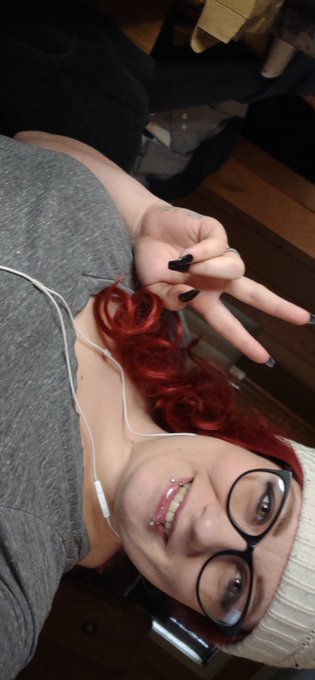Red hair for the day https://t.co/e5R0NBdbRb<a href="/tag/chaturbate"class="tags"><span>#chaturbate</span></a>
