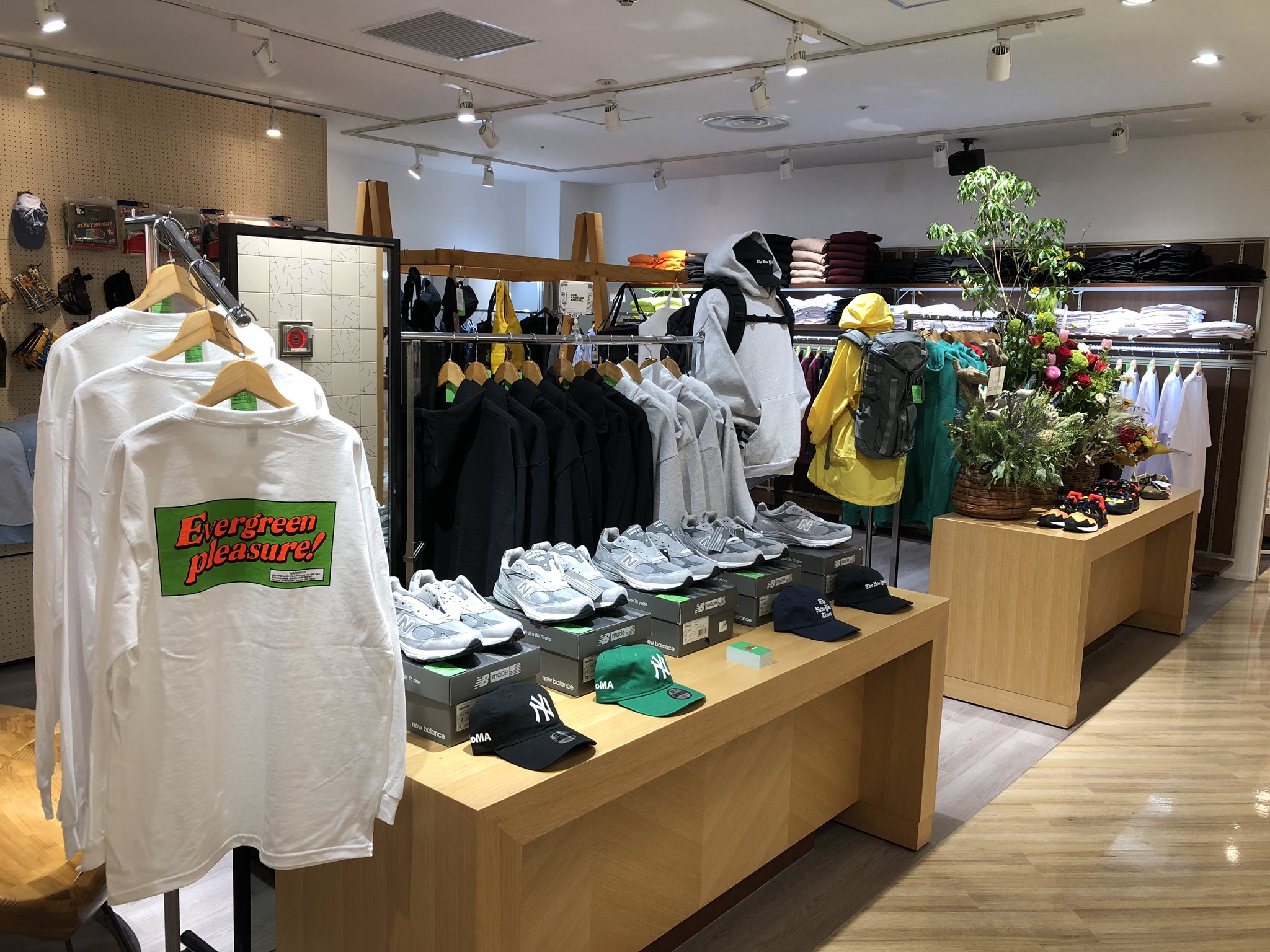 Twitter 上的 仙台parco 仙台パルコ 本日newopen パルコ初出店 Ever Green パルコ2 5f カーハートやラルフローレン など人気ブランドのインポートアイテムを集めました なかなか買う事のできないレアなアイテムを多数販売 ストリートファッション が