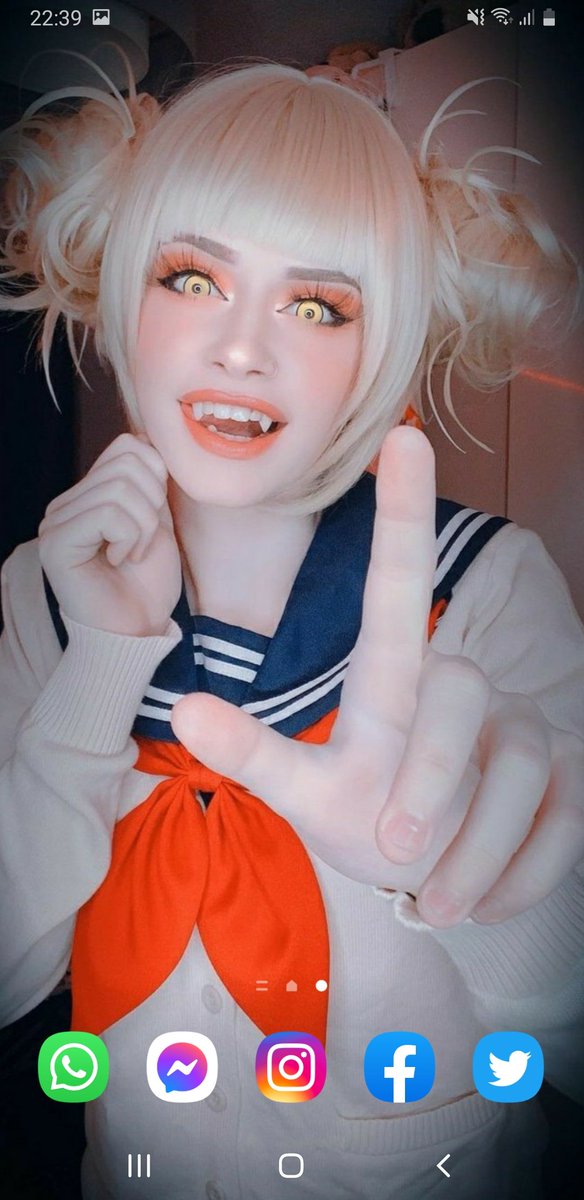 BembichNicolas's tweet photo. my home background, a photo of a cosplay from @fukurocos https://t.co/6vYYqSfq2S