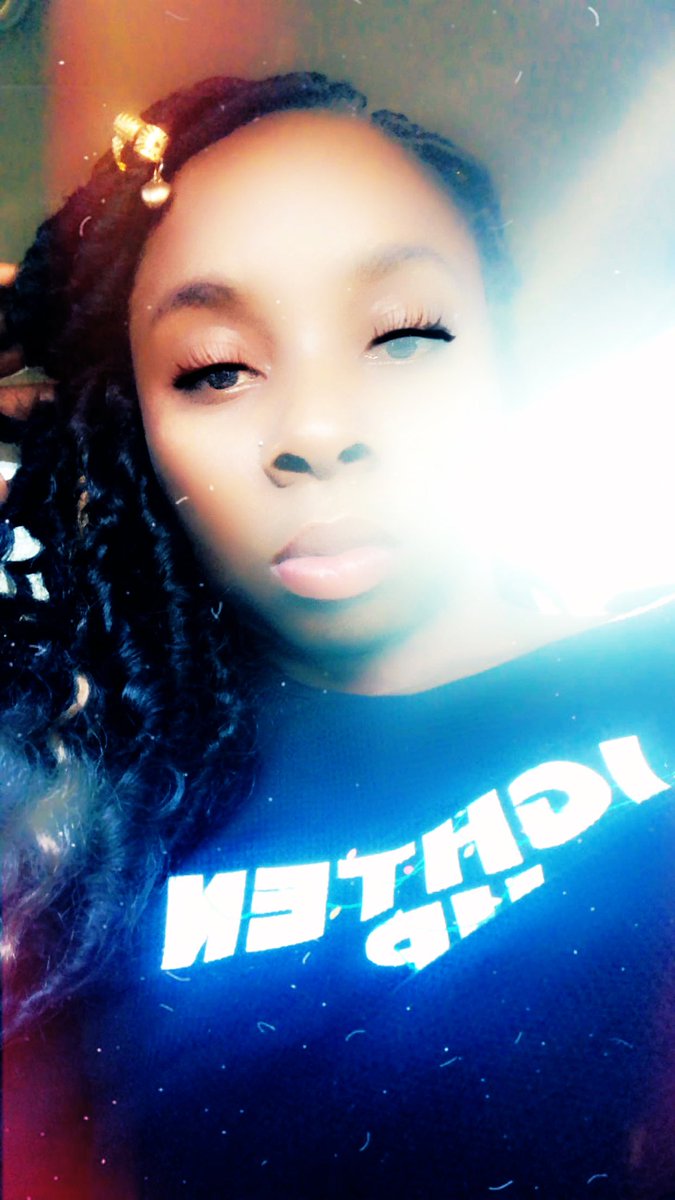 ImdatoneH's tweet image. Goodnight 🤍🤍🤍