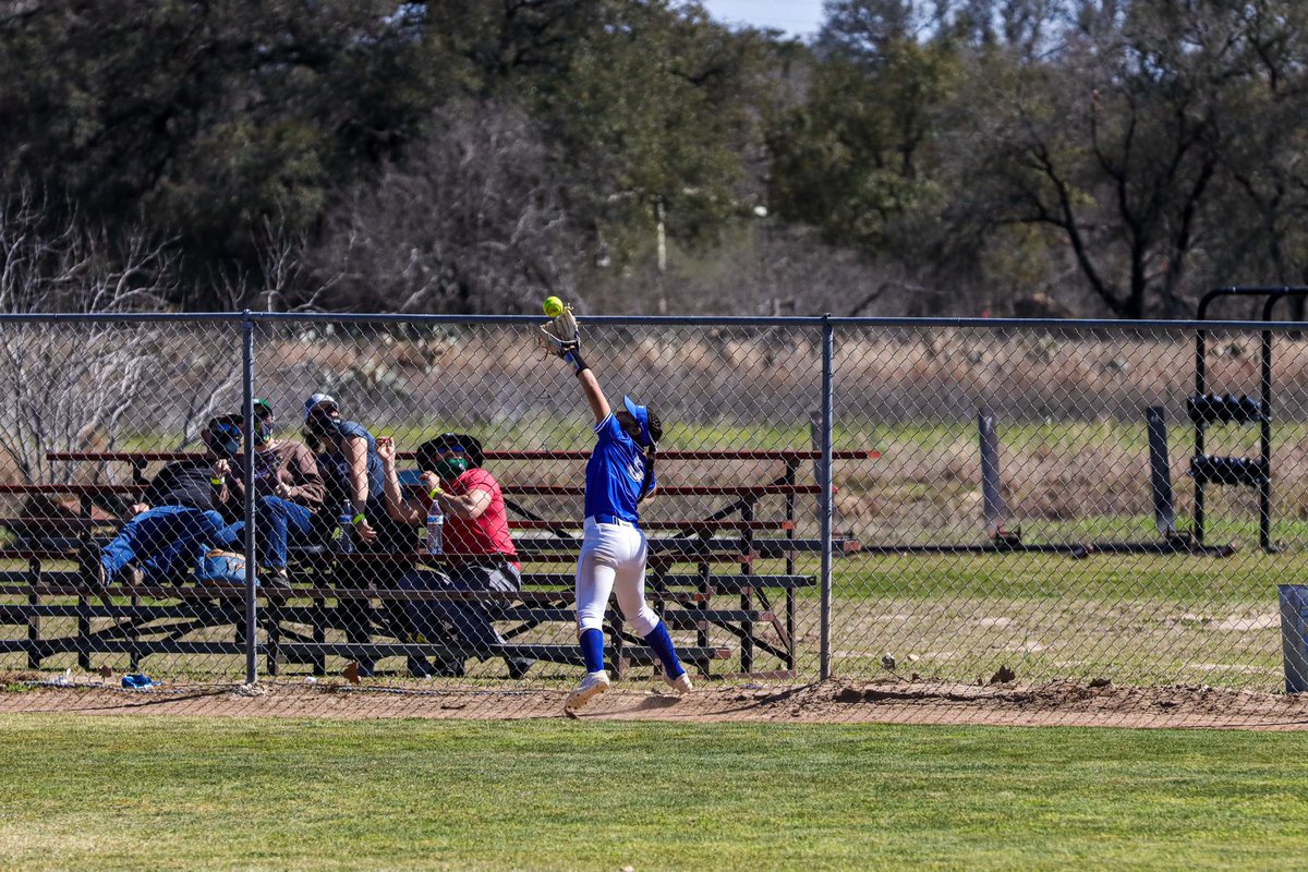 NataliaSoftball's tweet photo. Safe to say this was our defensive highlight of the day. We see you, fishy! https://t.co/8wgbwzQmCD