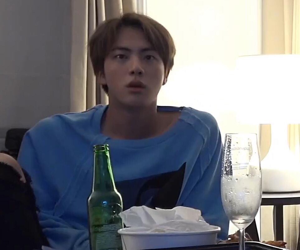 HIRAIV0GUE's tweet image. não quebre a corrente 

-seus wallpapers
-última música que você ouviu
-7ª foto da sua galeria
-7 mutuals

quem quiser fazer