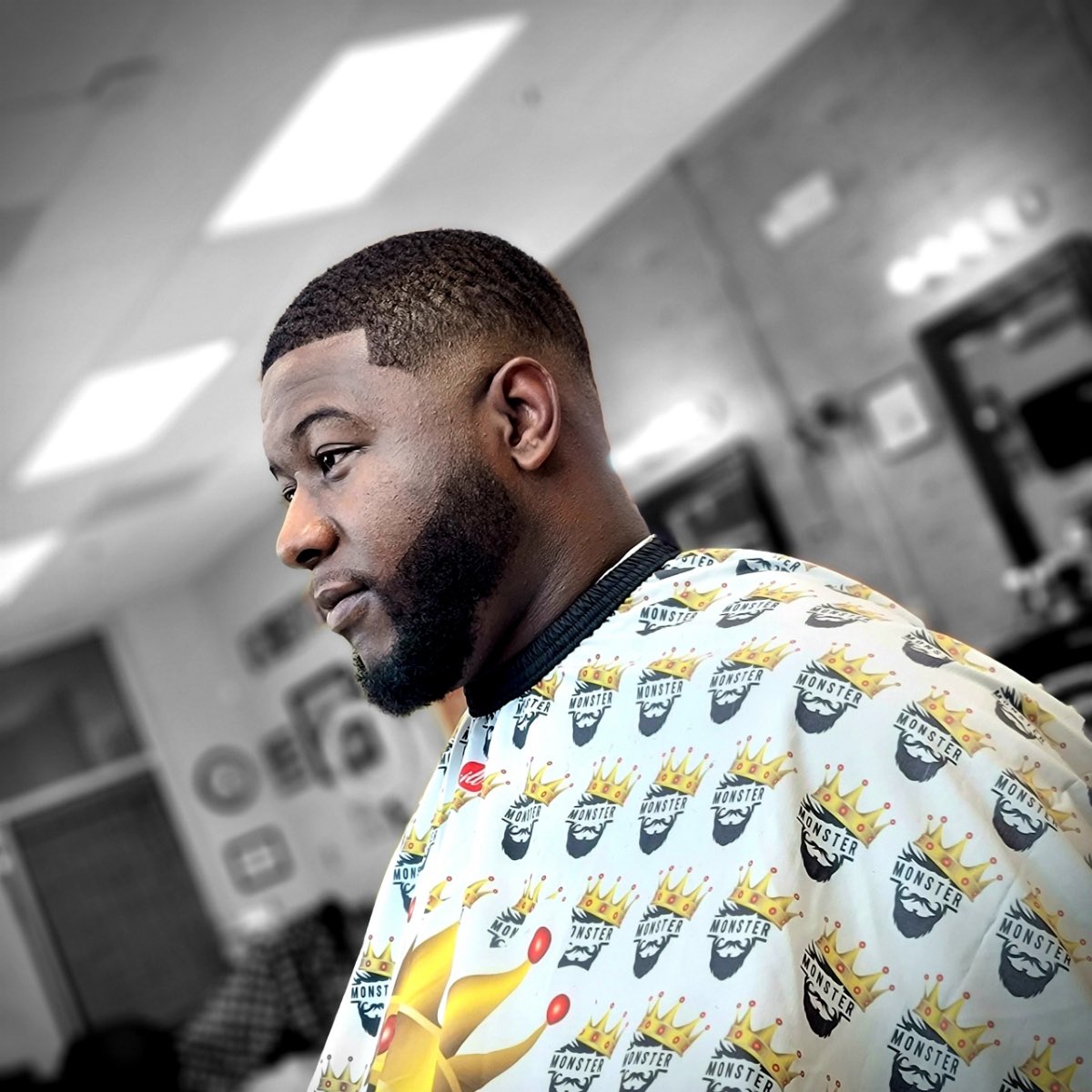 Trew30_'s tweet image. ORLANDO! Man I read your recommendations and I chose to visit my guy @MonsterThaBarb1 over at Colman’s and mannnnn! He got your boy right!! If you need a cut, make sure you visit @MonsterThaBarb1 ASAP! #UCFresh #ChargeOn
