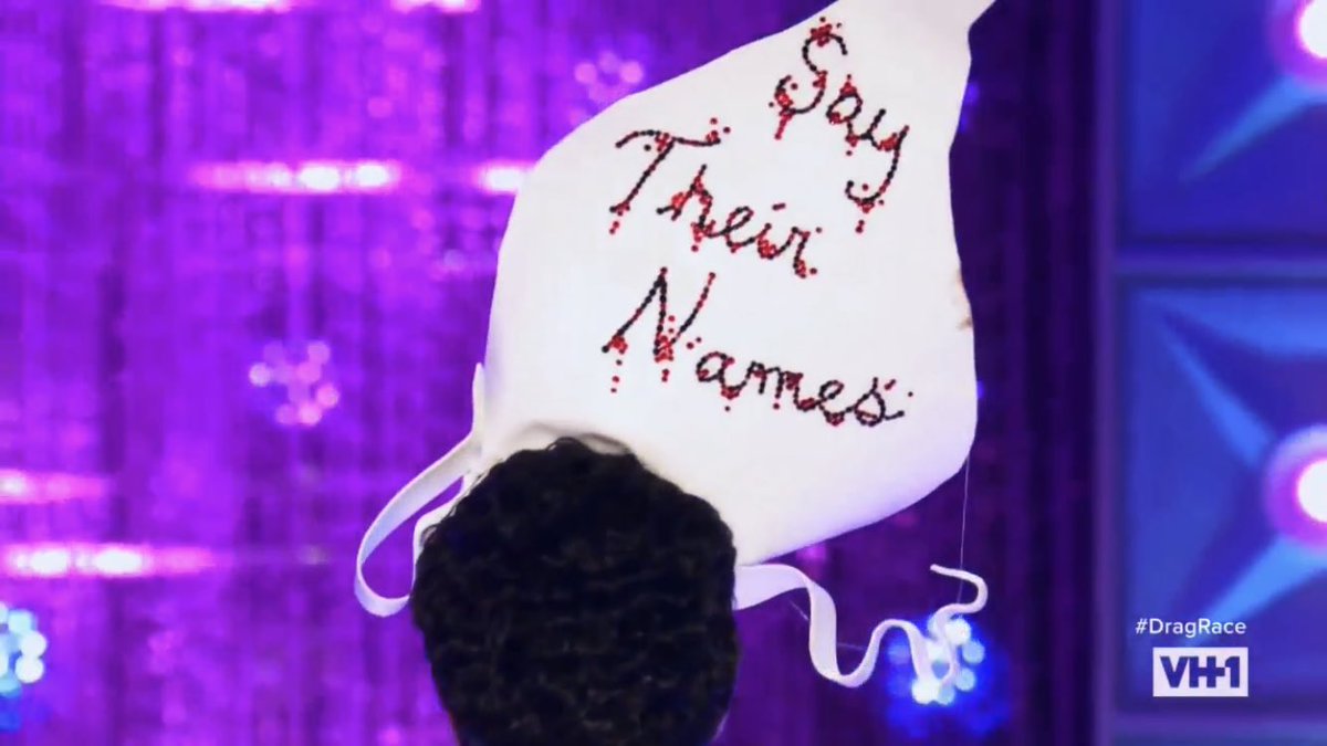 rosestvles's tweet photo. 👏🏼SYMONE👏🏼DID👏🏼THAT👏🏼 #dragrace https://t.co/T0pK2tD3zS