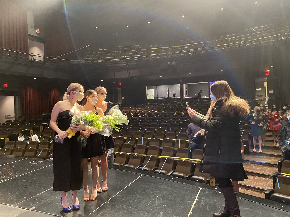 SandburgHS's tweet photo. We are so thankful to have had our senior parents and our whole Orchesis troop in attendance tonight! This was the first time they were all together throughout this whole production. https://t.co/tW5TCCi80T