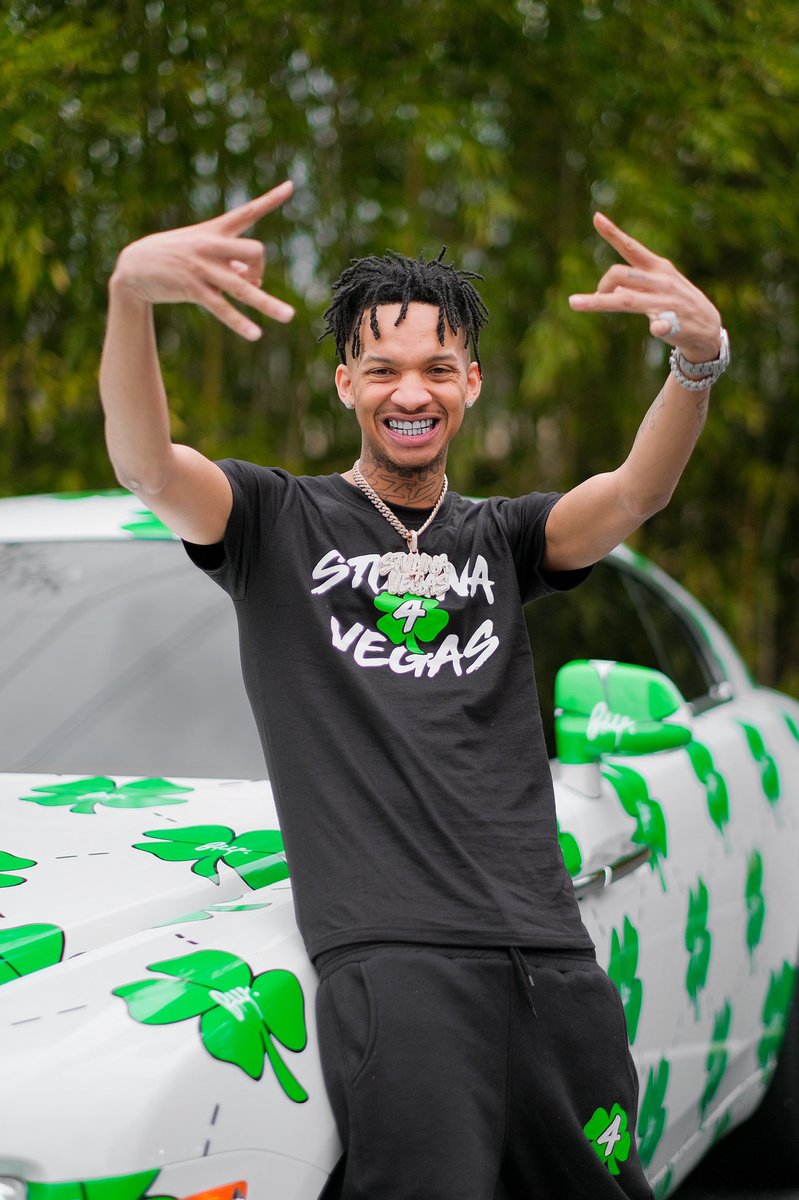 FilthyWealthCo's tweet photo. @Stunna4Vegas_  shop🍀 https://t.co/E1HE3a1GPT https://t.co/Dx4LNaC1E7