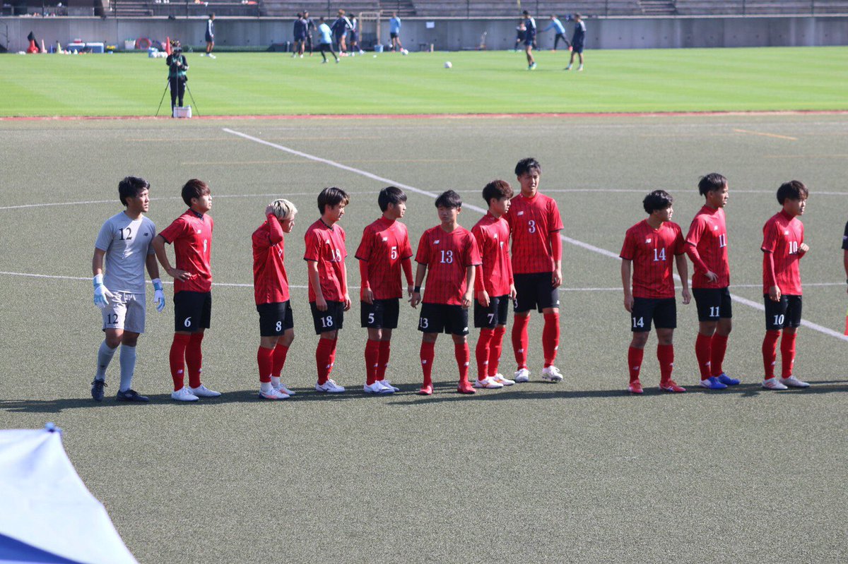 長崎県立大学サッカー部 Npu Fc 自己紹介 新2年 川原悠貴 経営学科 諫早商業高校 Df Mf チームとしては2部昇格 個人としては 点を取る