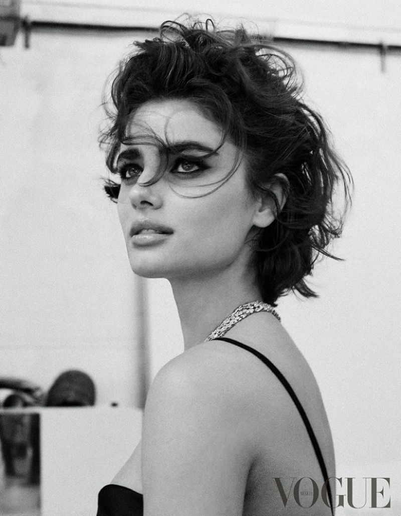 fashgonerogue's tweet image. Taylor Hill Embraces Retro Fashion for Vogue Mexico fgr.life/Y8P4ib