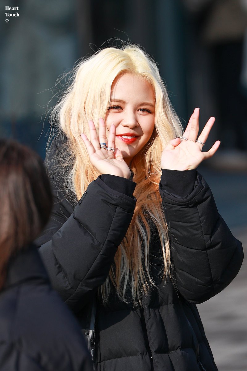 hearttouchx's tweet photo. 200109 

#씨엘씨 #Sorn #CLC #손
@sssorn_clc @sssorn_clc https://t.co/y5qBowG9b1