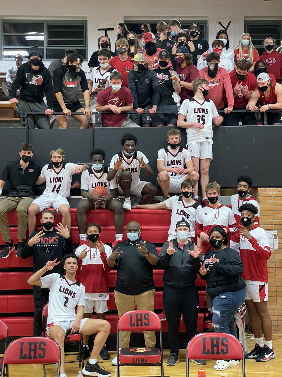 LHS Boys Basketball tweet media