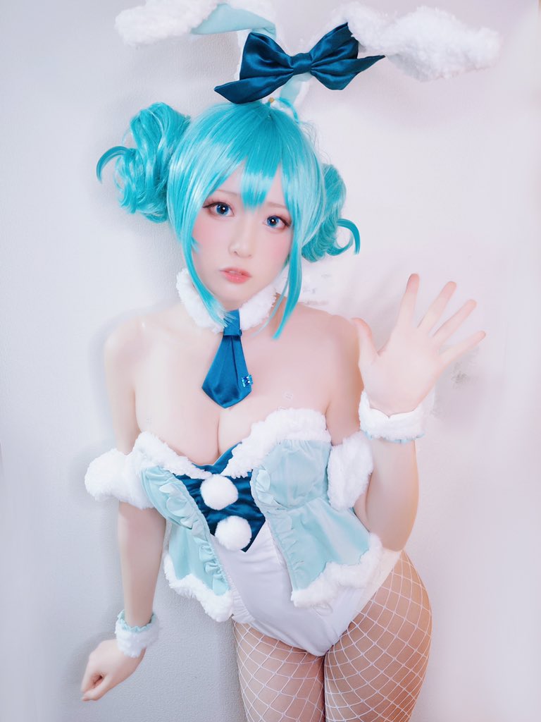 画像,Anmi先生がデザインした白ウサギミク～！✨✨(@Anmi_ )#コスプレ #初音ミク https://t.co/4KQ5pCZysm…