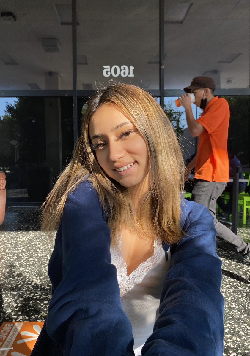 darleane tweet media