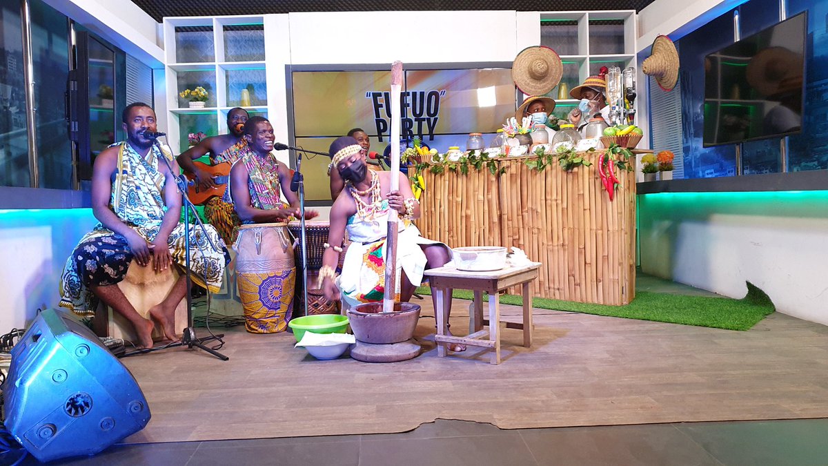 Adom1063fm's tweet image. Photos📷 @adom_tv @adom1063fm @Asempa947_FM @AdomOnline Virtual Fufuo Party 🥳 Stay @ Home🏡 Edition. #GhanaMonthOnAdom 🇬🇭 #FufuoParty #TimTim #HappyIndependenceDay🇬🇭