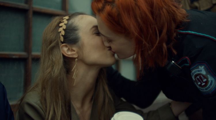 becswifey's tweet photo. i chose you, waverly earp, because i haven’t seen anyone this in love.. since forever https://t.co/UAChGnwIah
