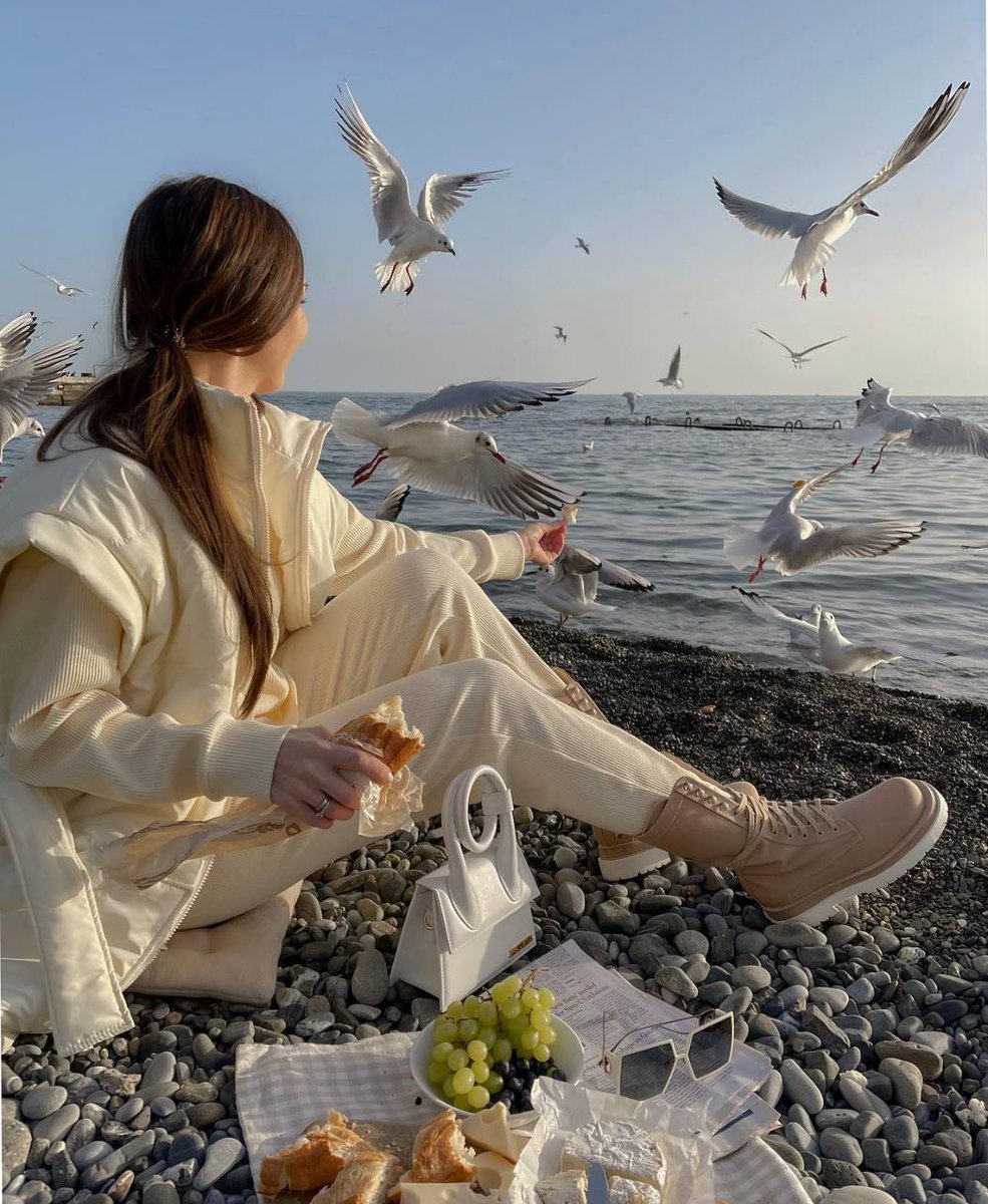 جزء من القصة لا أحد يعرفه، هذا الجزء تحديدًا غيرك بأكملك 🍂
