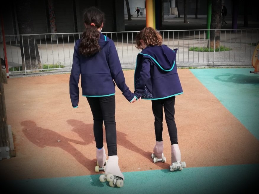 Begoc111's tweet photo. El meu desig,..que sempre aneu de la ma....
#lovesisters https://t.co/QExttxz9UL
