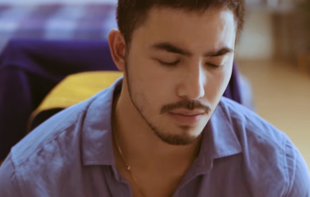 misskobe0824's tweet image. Hoyyyy!!!! Bakit?! Ang sakit sakit pa din nito!!!!! 😭🤧

youtu.be/j7K-uJ-vCZA

#HelloStrangerEP6 #HelloStrangerTheSeries