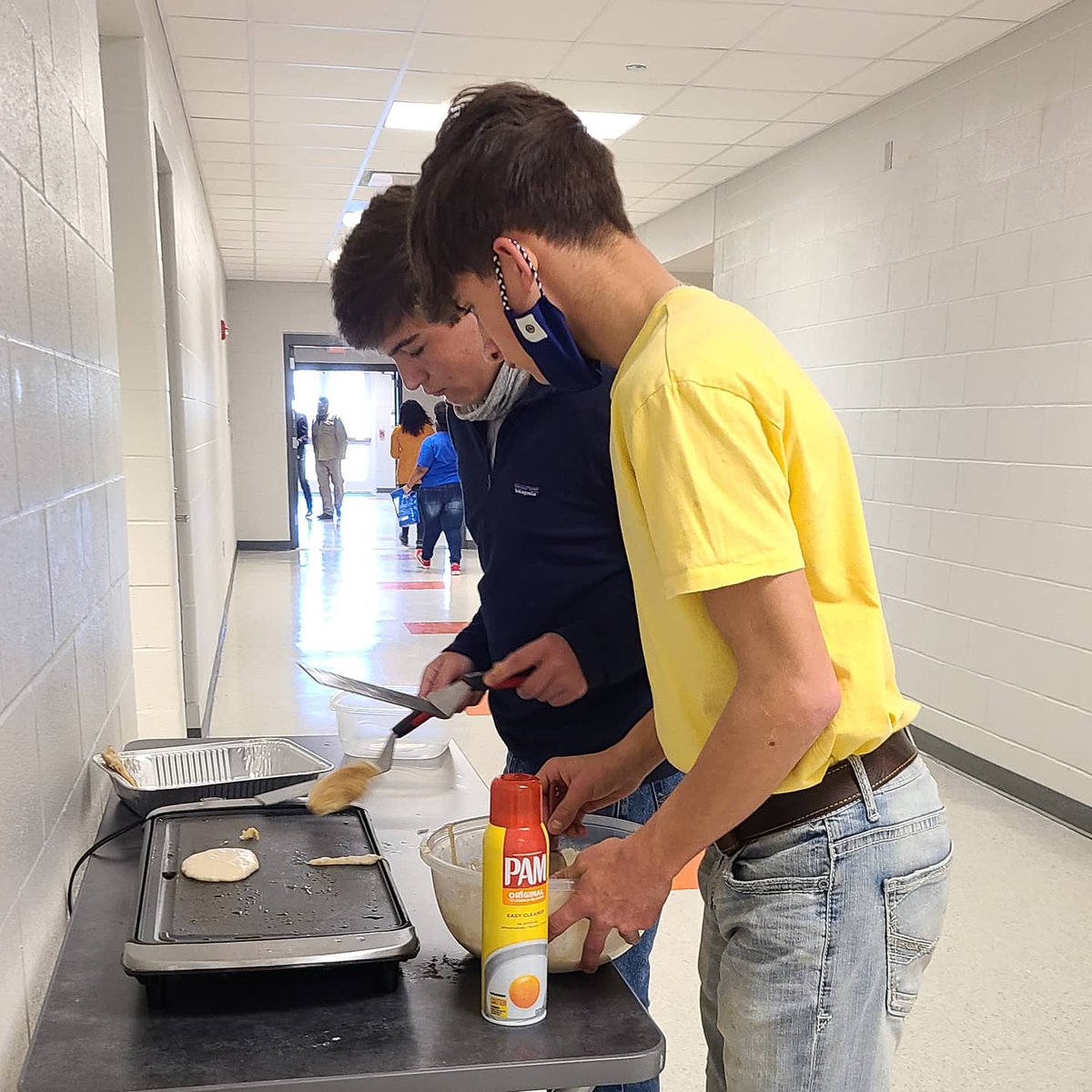 PickensCoAlFFA's tweet photo. The FFA members had a great time celebrating National FFA Week by making and selling pancakes and hotdogs at break and making thank you goodie boxes for local healthcare workers. .. Part 2 https://t.co/DPggvHWHC5
