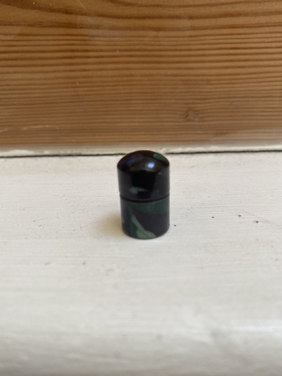 Cache_and_Carry's tweet image. Introducing a new type of container for us - The Nano
This type of container is very popular around urban areas, not so popular when placed in a tree!
Available in a range of of colours such as green, brown and camo.
Introductory price is £1.25 per container, plus postage