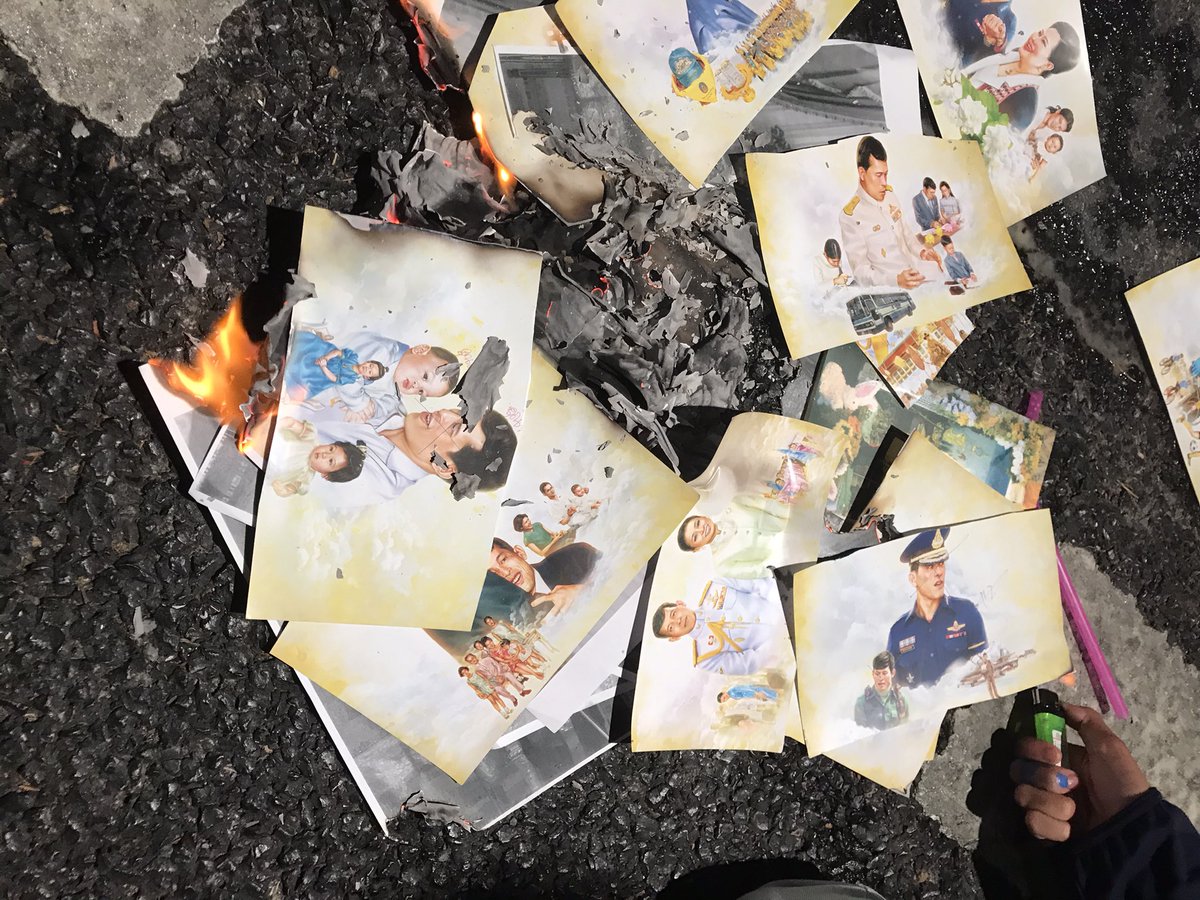 ราษฎรมาเพื่อฟาดมากค่ะ!!! #ม็อบ6มีนา