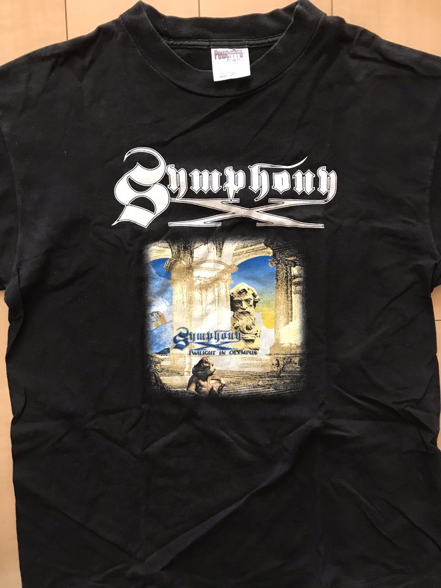 tatsurocker's tweet image. 仕事休憩💦

HAPPY  BIRTHDAY! Michael Romeo🎉

1998年SYMPHONY Xの初来日公演を観に行かれた方ってどれ位いらっしゃるのでしょうか。その時のTシャツです。初来日は少し遅いくらいでしたね。人気はデビュー当時からありましたから。LOUD PARKでの再来日は嬉しかったな。

#MichaelRomeo #SYMPHONYX