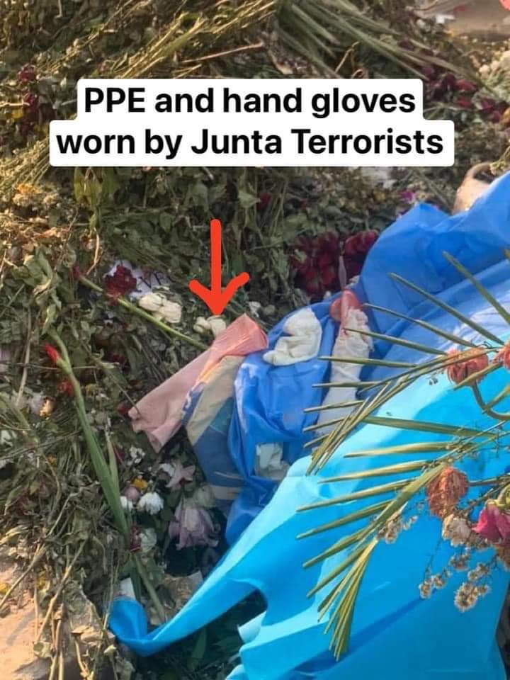 TeTe96199365's tweet photo. The graveyard of the fallen Angel who sacrificed her life for democracy, had been found to be jeopardized by military terrorists. The evidences were found near the tombstone as in the pictures #WhatsHappeningInMyanmar #Mar5Coup @UN_HRC @UN @hrw @RapporteurUn @AllianceMilkTea https://t.co/YCVs3HSsMj