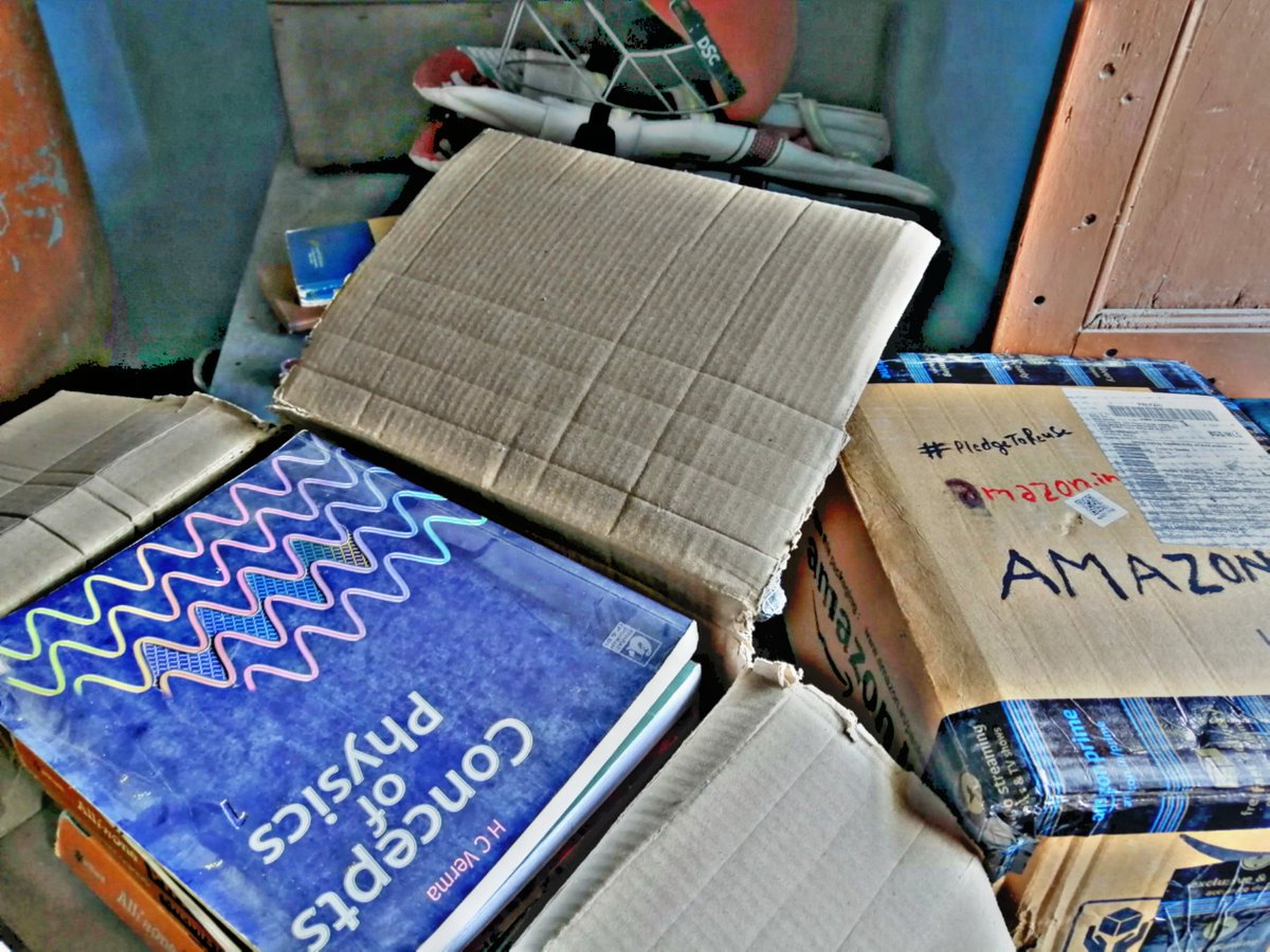 ImNitinRoshan's tweet image. &quot;I #PledgeToReuse♻️ the Amazon boxes to store my all old books 📚 &amp;amp; notes 🗒

#PledgeToReuse
@amazonIN