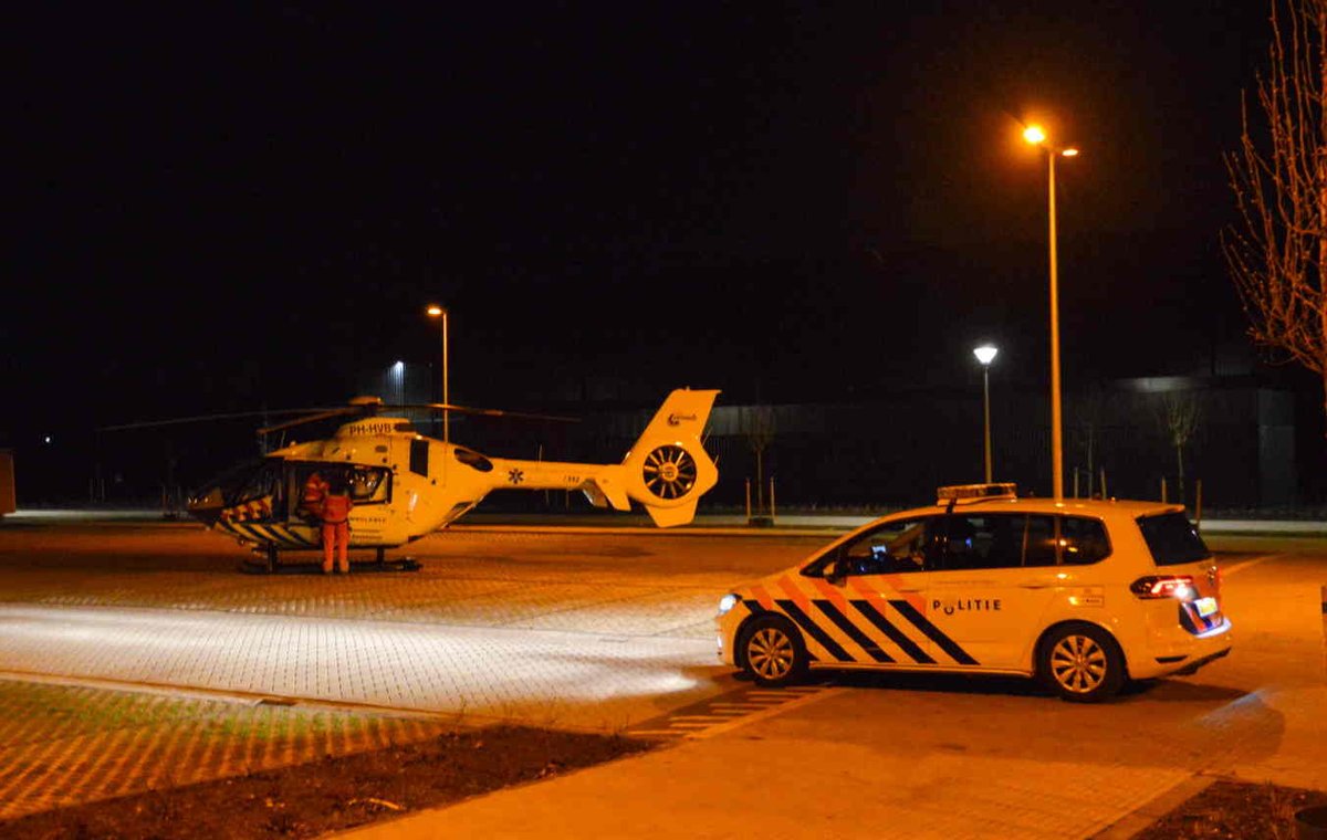 Een Mobiel Medisch Team (MMT) is donderdagavond 4 maart 2021 naar Giessenburg gevlogen.