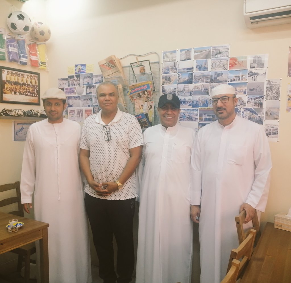 16Alhajeri's tweet photo. إذا أردت أن تشاهد جزءً مُهم من ذاكرةِ  الرياضة الإماراتية بمختلف عقودها و تعود للخلف كثيراً ستجد الجميل أحمد المنصوري بانتظارك هناك و سيحكي لك الرواية من الألف إلى الياء على فنجان قهوة .. https://t.co/PvWvDOwLVM