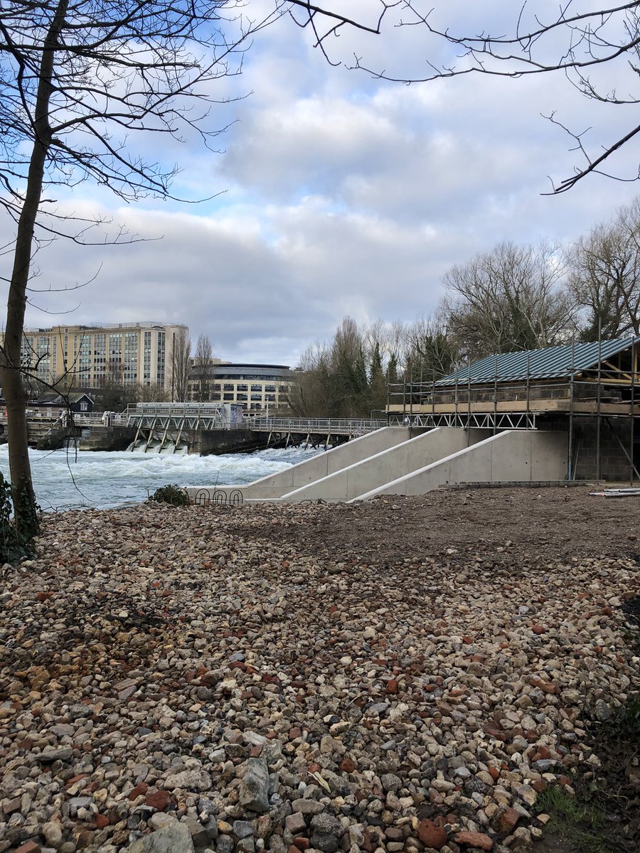 stouty26's tweet photo. Another week at more progress at @RdgHydro #readinghydro #hydropower #cavershamweir #readingbridge #riverthames @LandandWaterCo @EnvAgency @CanalRiverTrust #waterpower #localpower #Sustainability https://t.co/M01sWXATZh