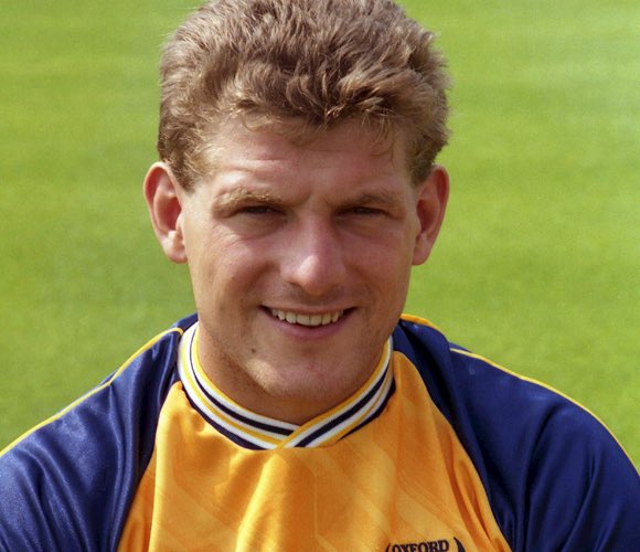 WitneyRadio's tweet photo. Morning Witney, morning the weekend, morning the world! Its the Saturday Breakfast Show with Bill and today a tribute to #MickeyLewis of #OUFC  

Text or WhatsApp the show on 07931 366 999

#Witney #Oxfordshire https://t.co/F4csZMwufH