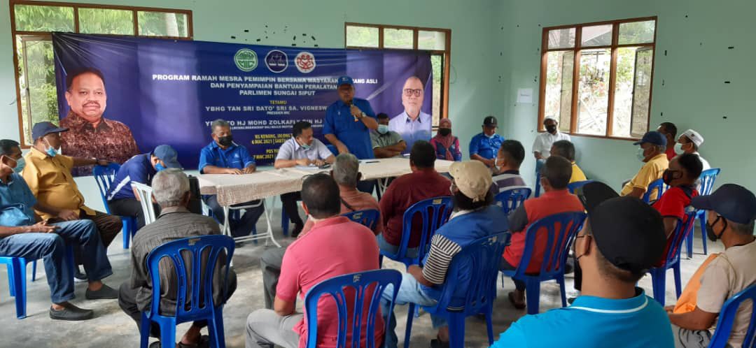 TSVigneswaranSA's tweet photo. Turut menemani YBhg Presiden ialah YB Dato’ Zulkipli, Pengerusi BN Parlimen Sg Siput dan Dato’ V. Elango, Pengerusi MIC Perak. https://t.co/lgNNAxAq3L