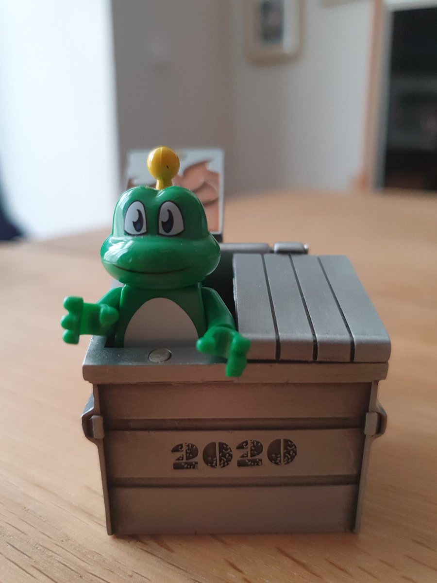 palkoni's tweet image. Signal hatte glaube auch die Schnauze voll von 2020, aber irgendwie kam er da nicht raus und es hat Spuren hinterlassen... 

Discover me: DF2D2M

#geocaching #Geocoin #trackable