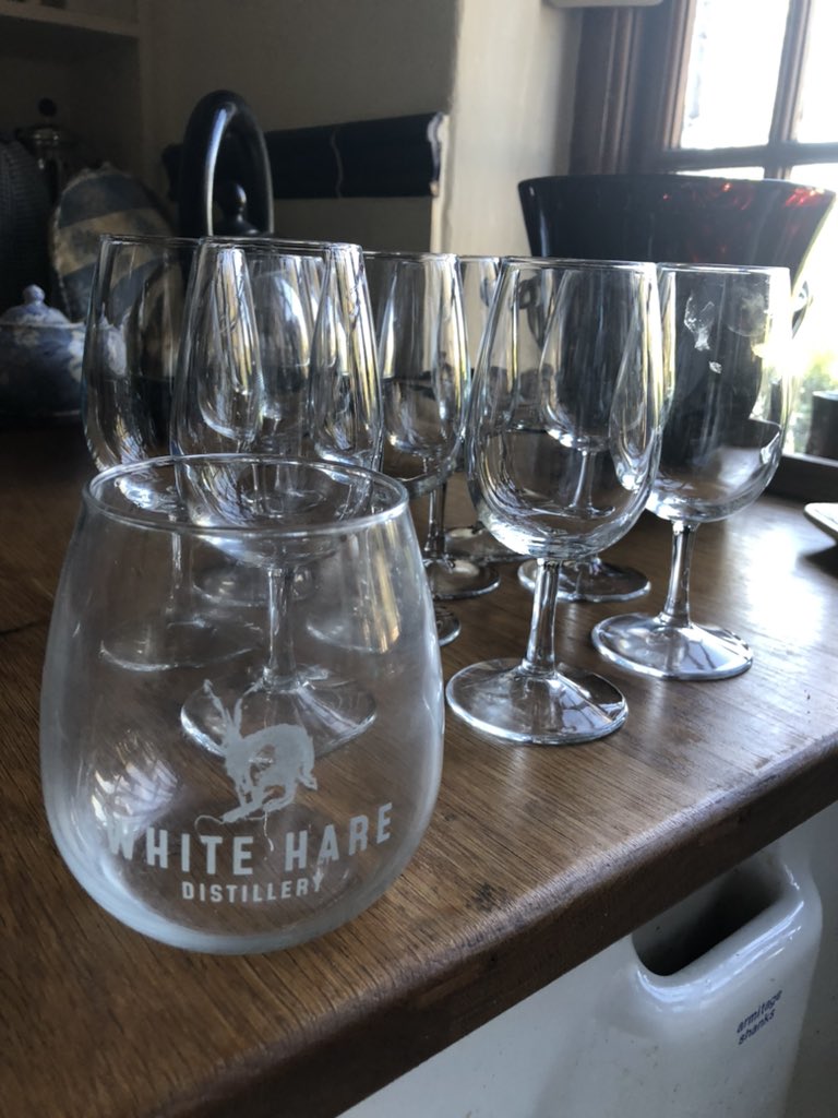 VATbat's tweet photo. Morning after a fab blind #virtualGinTasting session from the fabulous and knowledgeable @Mixology84 at @WhiteHareCo  We had an online tasting for the @CenturiononVAT team which definitely lifted the “spirits “ Thanks Christo - off to wash up now🥴🥂🥴 https://t.co/4g2ZW2yAs6