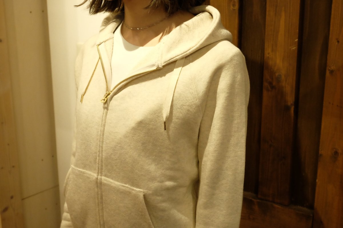designplustoma's tweet photo. ☆LADY's NEW ARRIVAL☆

本日は、nataliaからジップパーカーをご紹介致します♪

#ladysfashion #レディースファッション #苫小牧 #苫小牧セレクトショップ #designplustomakomai #designplushakodate #北海道セレクトショップ #natalia #ナターリア #ジップパーカー https://t.co/1H5sdO5OJA