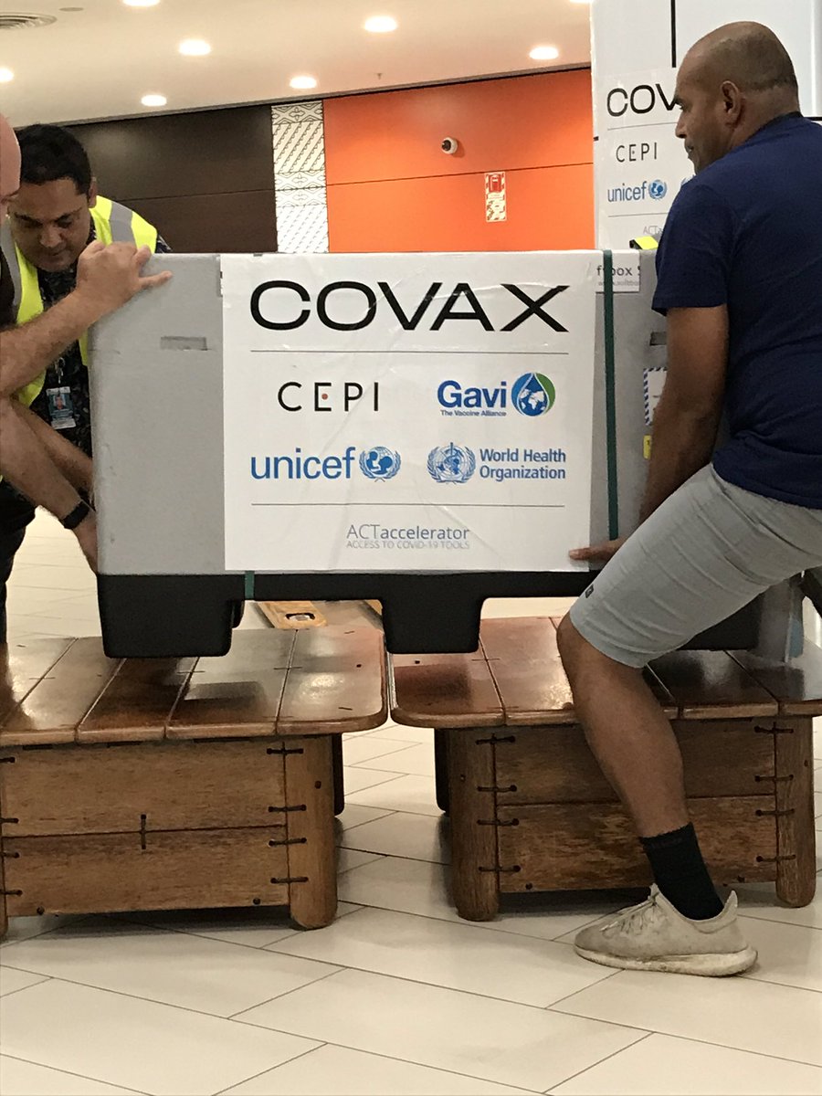 GeorgeEdgar23's tweet photo. In Nadi to welcome Fiji’s first shipment of the Oxford /AstraZeneca COVID-19 vaccine, provided through the COVAX facility. UK is proud to be one of the biggest donors to COVAX, to ensure equitable access to vaccines for all. We need a global solution to a global pandemic. https://t.co/s6d0gHJYk4