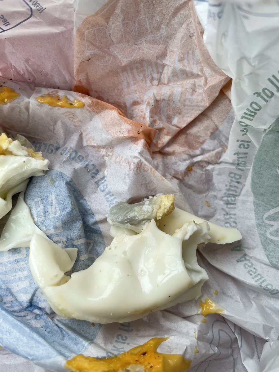 JUSTlNWEEKND's tweet photo. @McDonaldsUK Would be better if you didn't serve egg which is rotten in your sausage and egg muffin 🤢 Absolutely disgusting https://t.co/s2Qpw4tgZg
