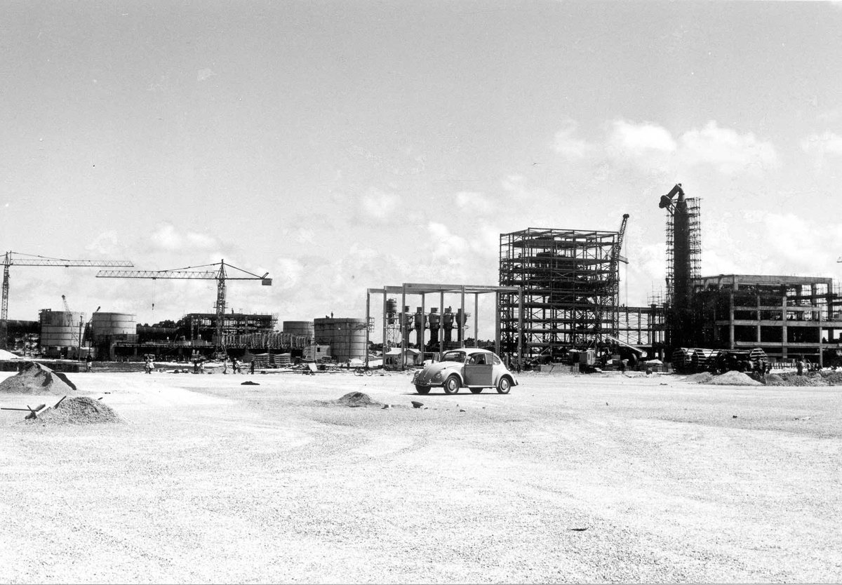 A #Celbi comemora hoje 56 anos desde a sua criação. Integrada na #Altri há 15, é hoje uma referência internacional em #eficiência e #sustentabilidade. #pulpandpaper #forest