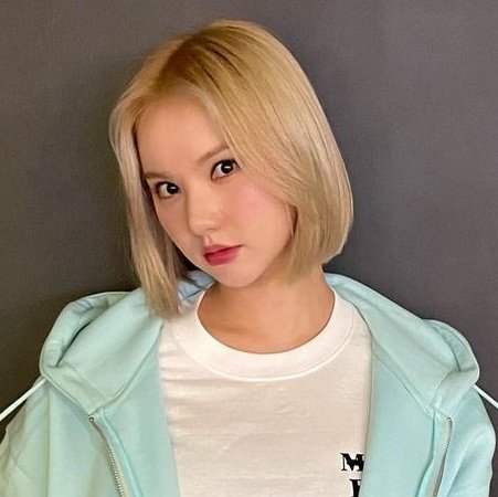 yerintopic's tweet photo. SHUT UP WE WON https://t.co/0bsKJGdBmo