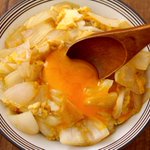 新玉ねぎの美味しい食べ方は？新玉ねぎを麺つゆで煮て卵でとじると美味しい!