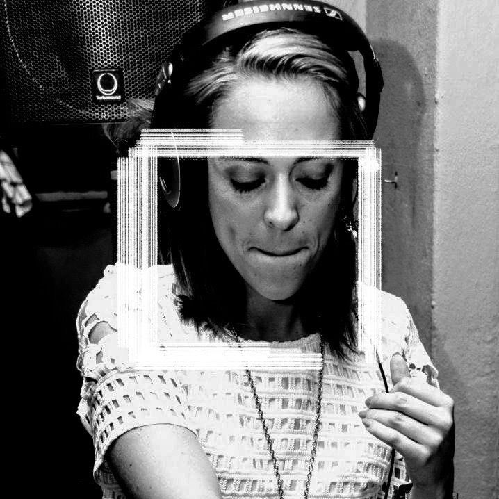 salaestimulante's tweet photo. For the thirty-second one on our Weekly Estímulos Podcasts, we present to you our Guest DJ from Johannesburg - Alafair Mc Dowall who is mainly known as MissyPleX.
#MellowAuras #Downtempo #Tropical #Organic
Tune In:
https://t.co/7C6npUXk7p https://t.co/9ElgYjL8Iz